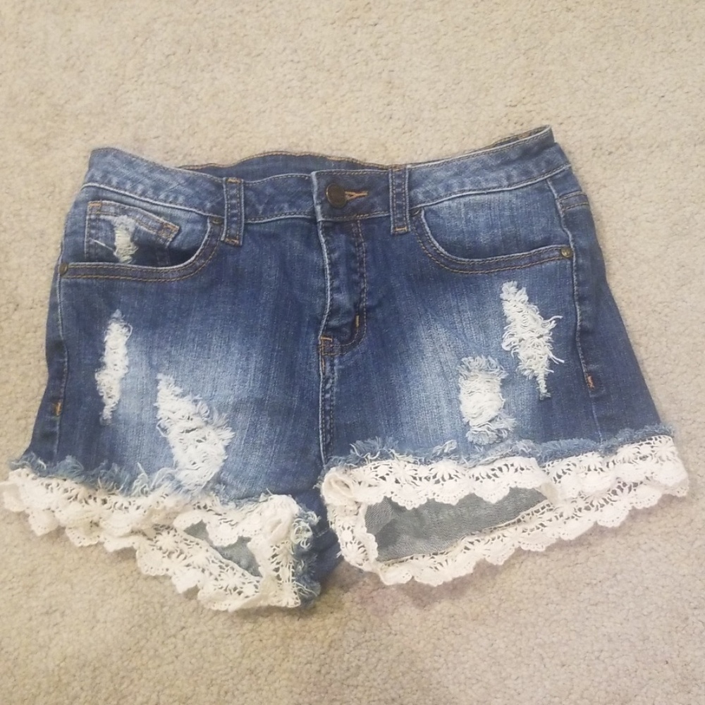 Cute shorts with lace trim